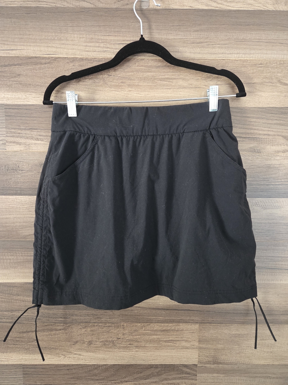 Columbia Black Cinch Hem Skort Size Medium